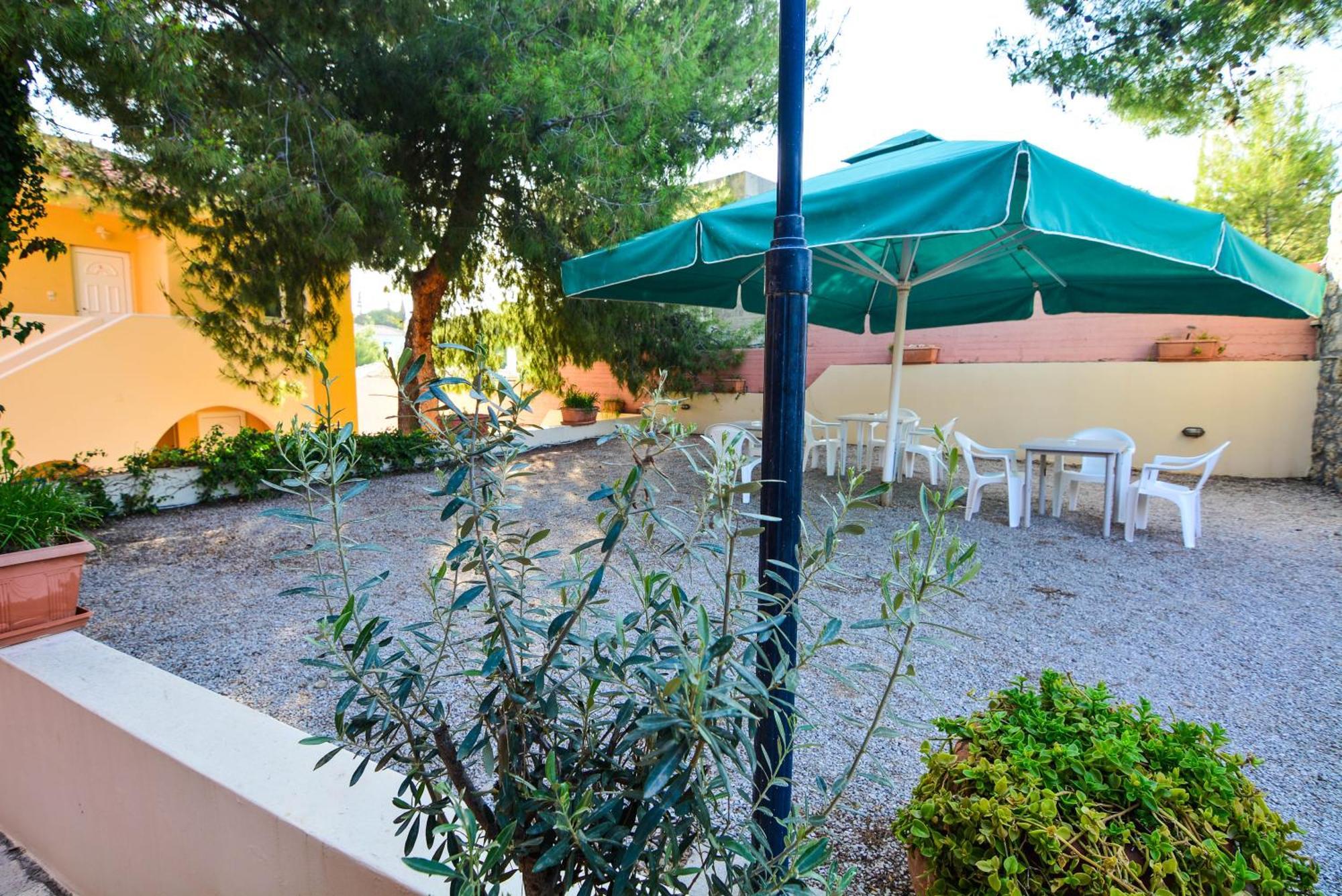 Epavlis Apartments Porto Heli Ngoại thất bức ảnh