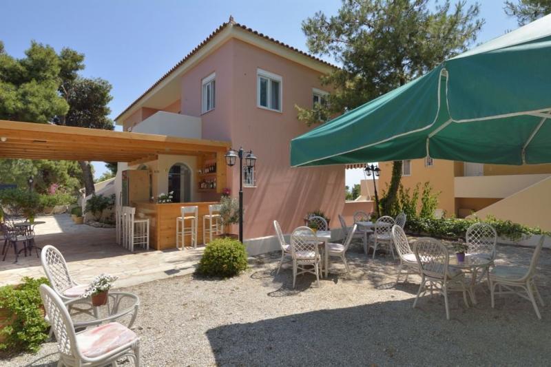 Epavlis Apartments Porto Heli Ngoại thất bức ảnh